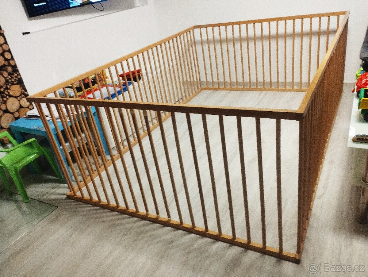 Prodam velkou detskou ohradku 205 x 145 x 70 cm