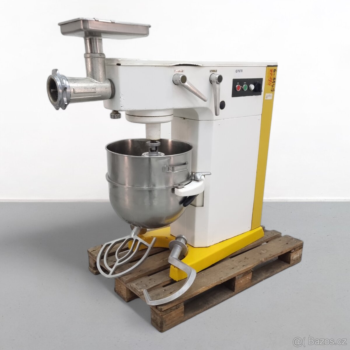 Univerzální hnětač ALBA HOŘOVICE RE 22