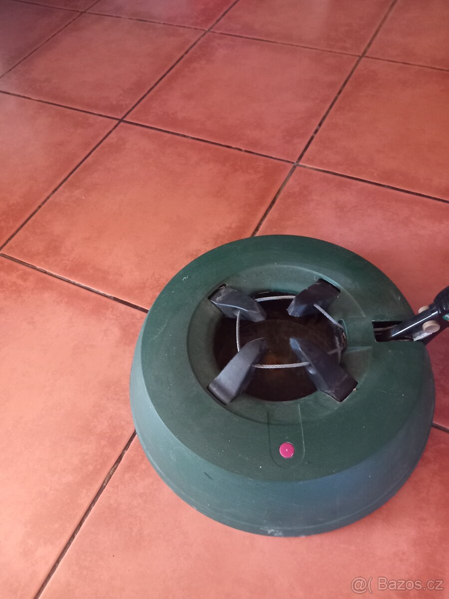 Stojan na Vánoční stromek