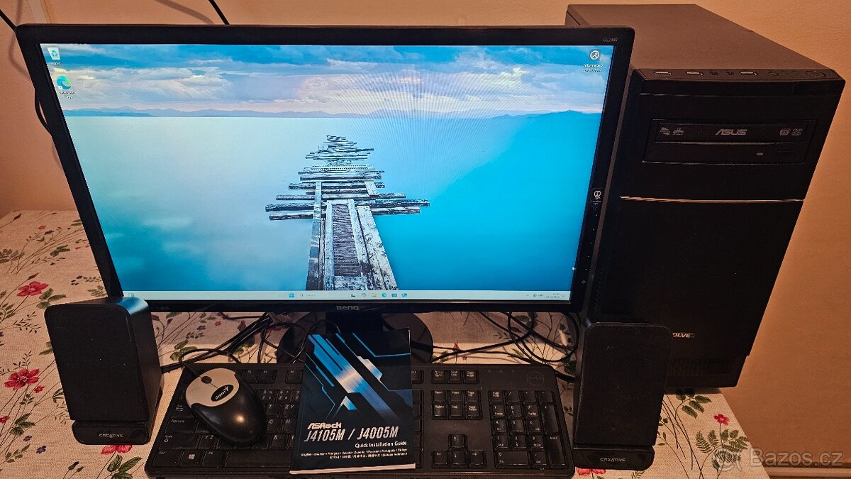kompletní funkční PC sestava - stolní počítač