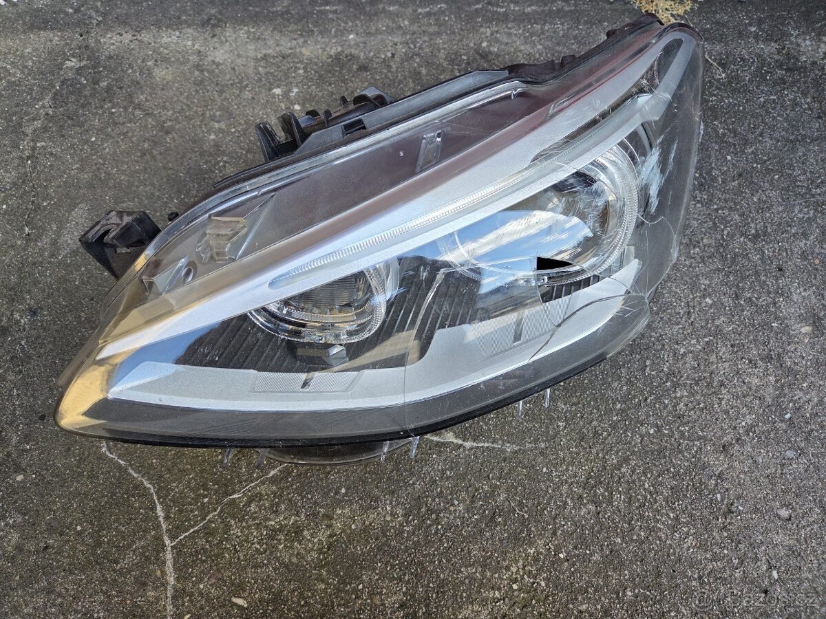 Levé přední Xenon na BMW 1 F20 , F21