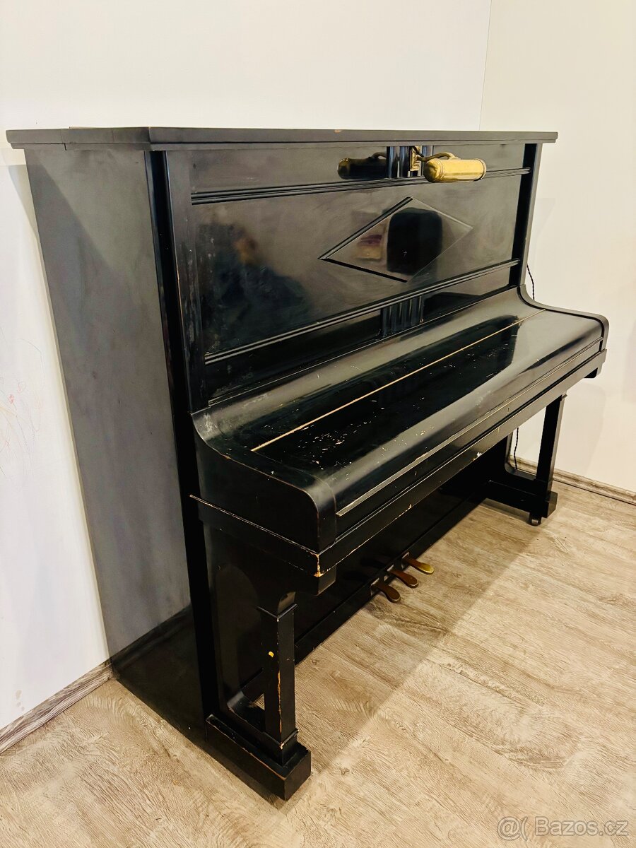 Prodám pianino August Förster
