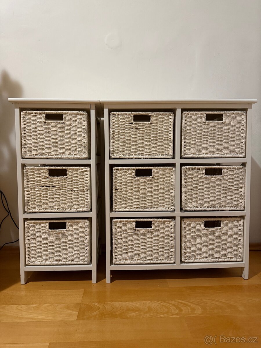 2 bílé komody vhodné do koupelny, obýváku, dětského pokoje