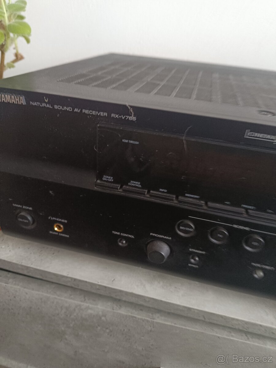 Prodám av receiver Yamaha RX-V 765