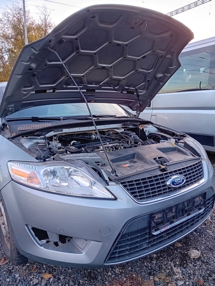 FORD MONDEO MK4 2.0I