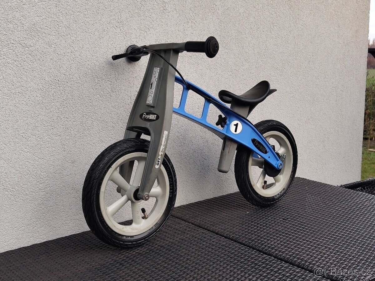 First bike SERVIS světle modrý