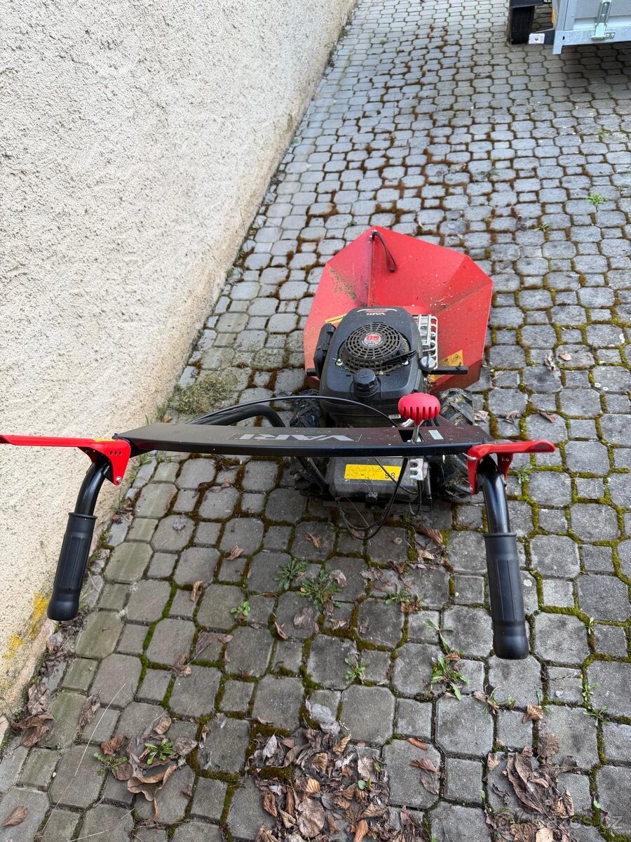 Bubnová sekačka s pojezdem