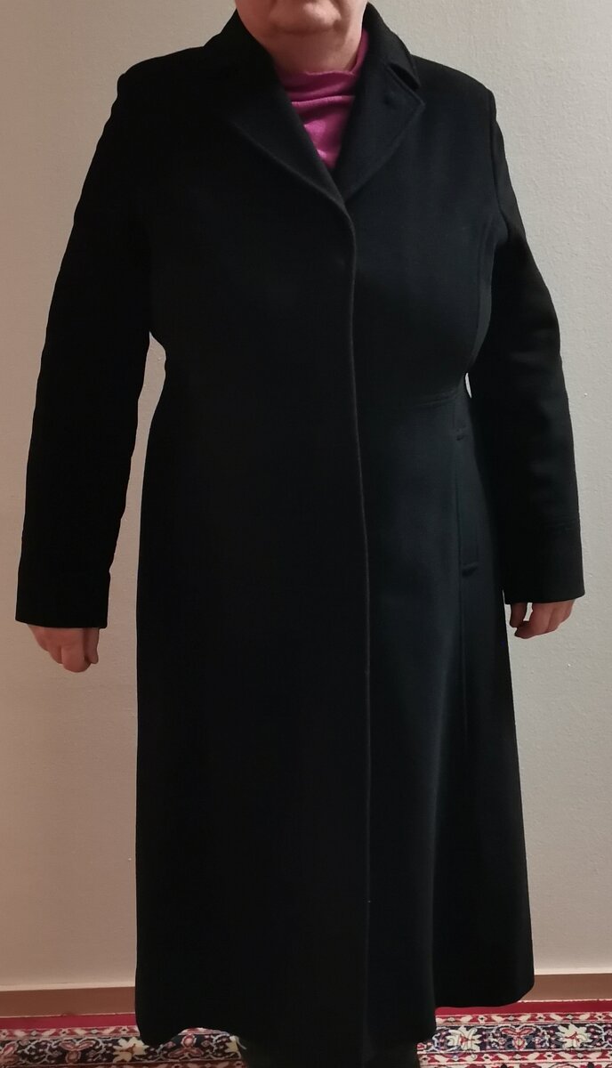 Dámský dlouhý flaušový kabát černý vel. 48
