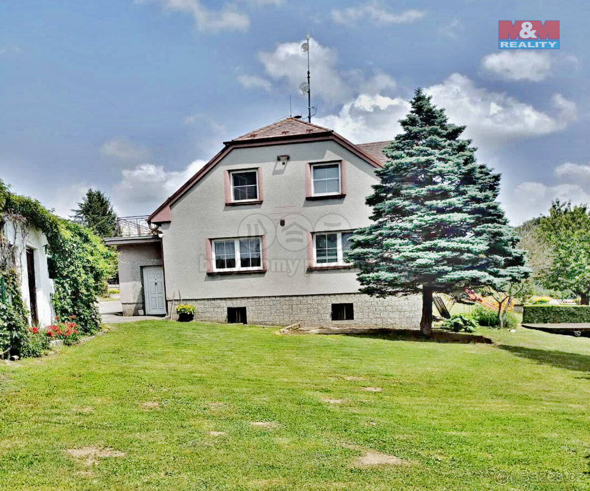 Prodej rodinného domu, 3597 m², Zlátenka