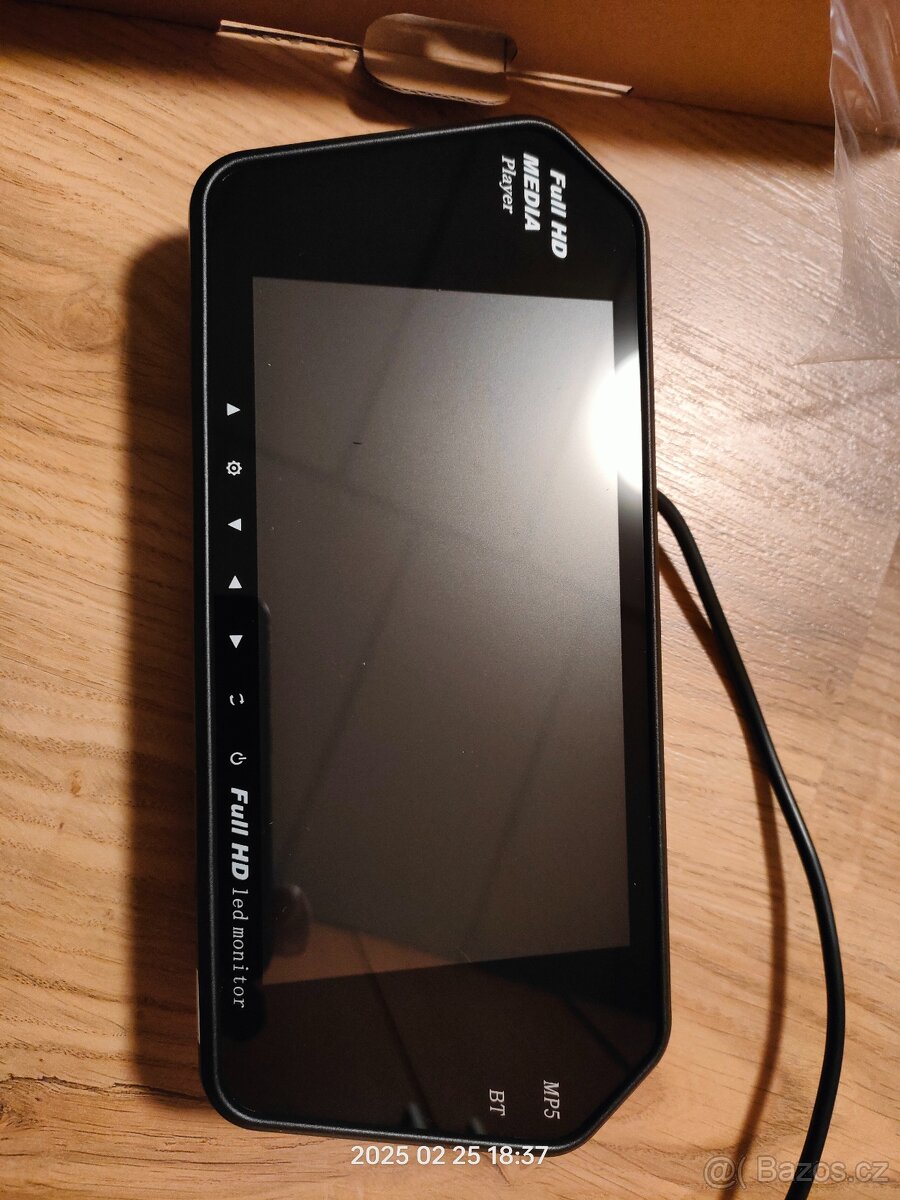 TFT display 7" pro couvaci kameru