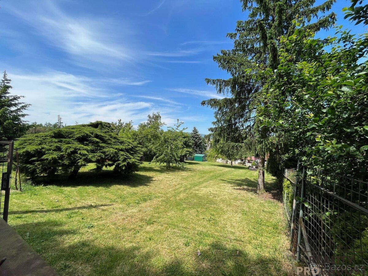 Pozemek 1410 m2 se stavbou 83 m2 v Ústí nad Labem / Větruše