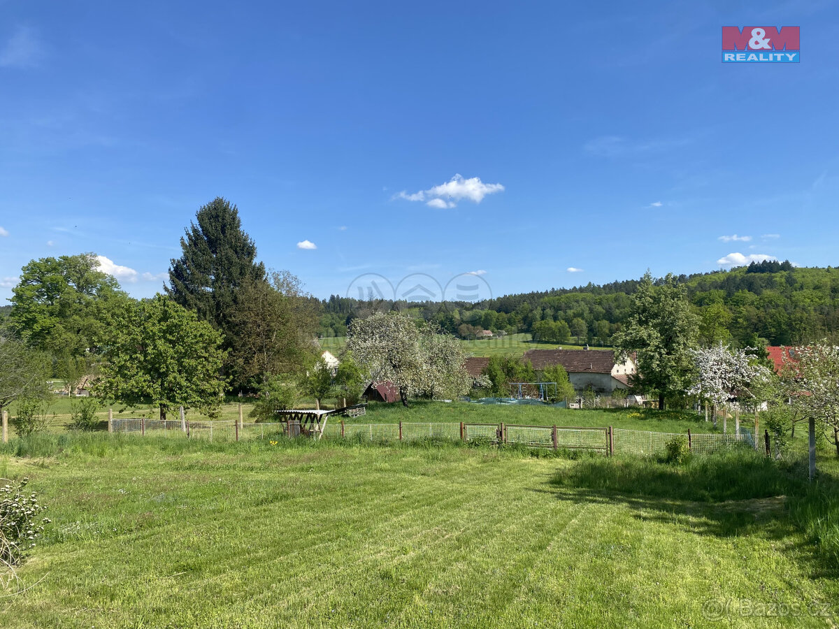 Prodej pozemku k bydlení, 1300 m², Těšínov u Protivína