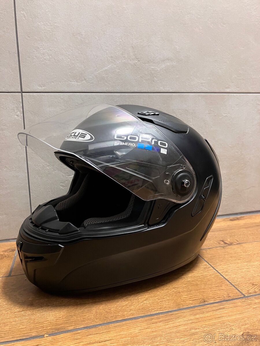 Zeus helma na motorku vel. M