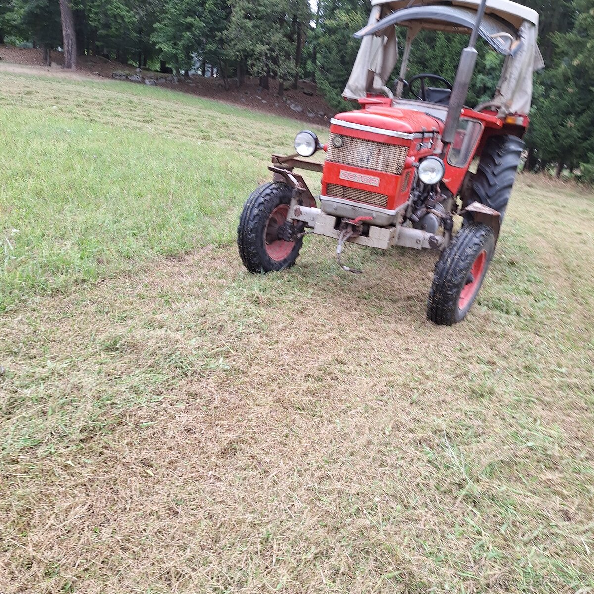 Traktor zetor 5711