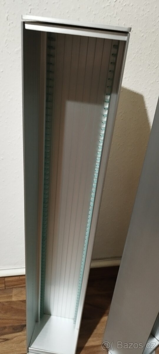 Otočné stojany na cd