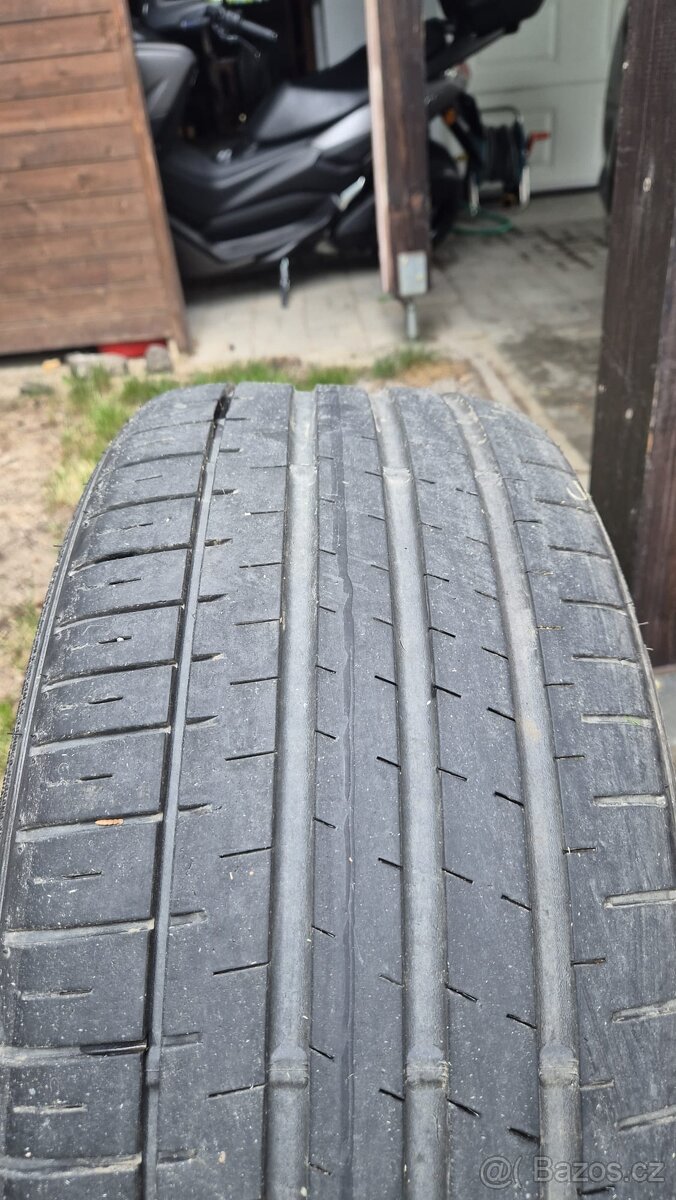 Letní pneumatiky 235/40 R19 Falken
