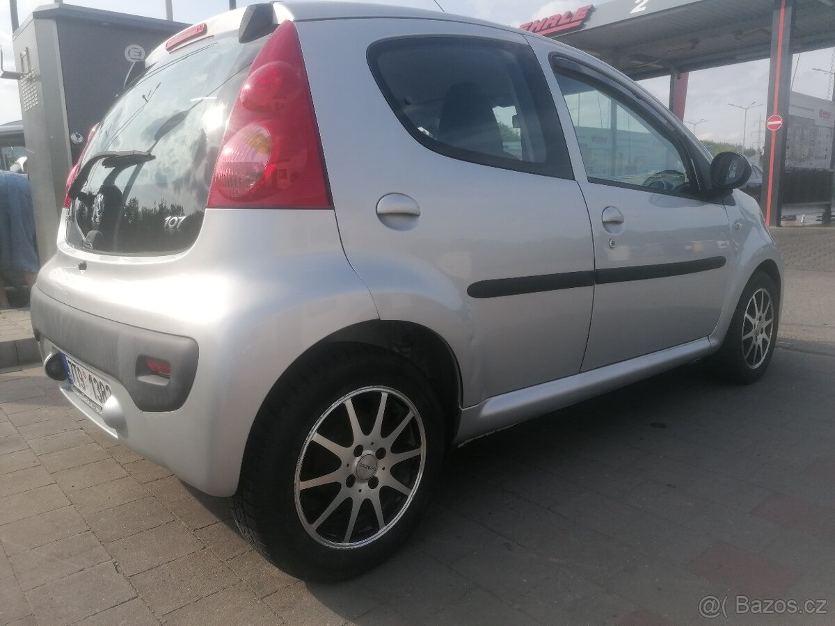 PEUGEOT 107 AUTOMAT