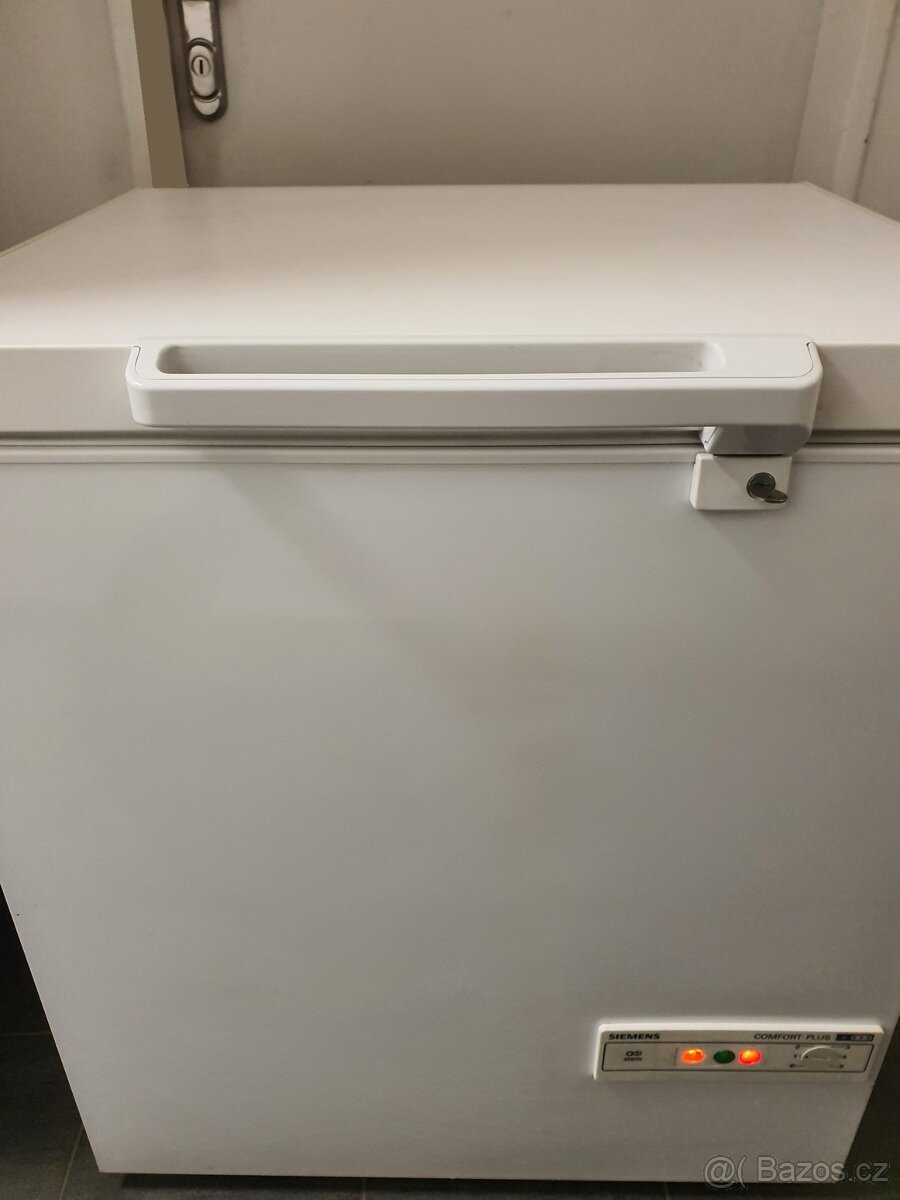 menší pultový mrazák Siemens úsporný A+ 140 litrů