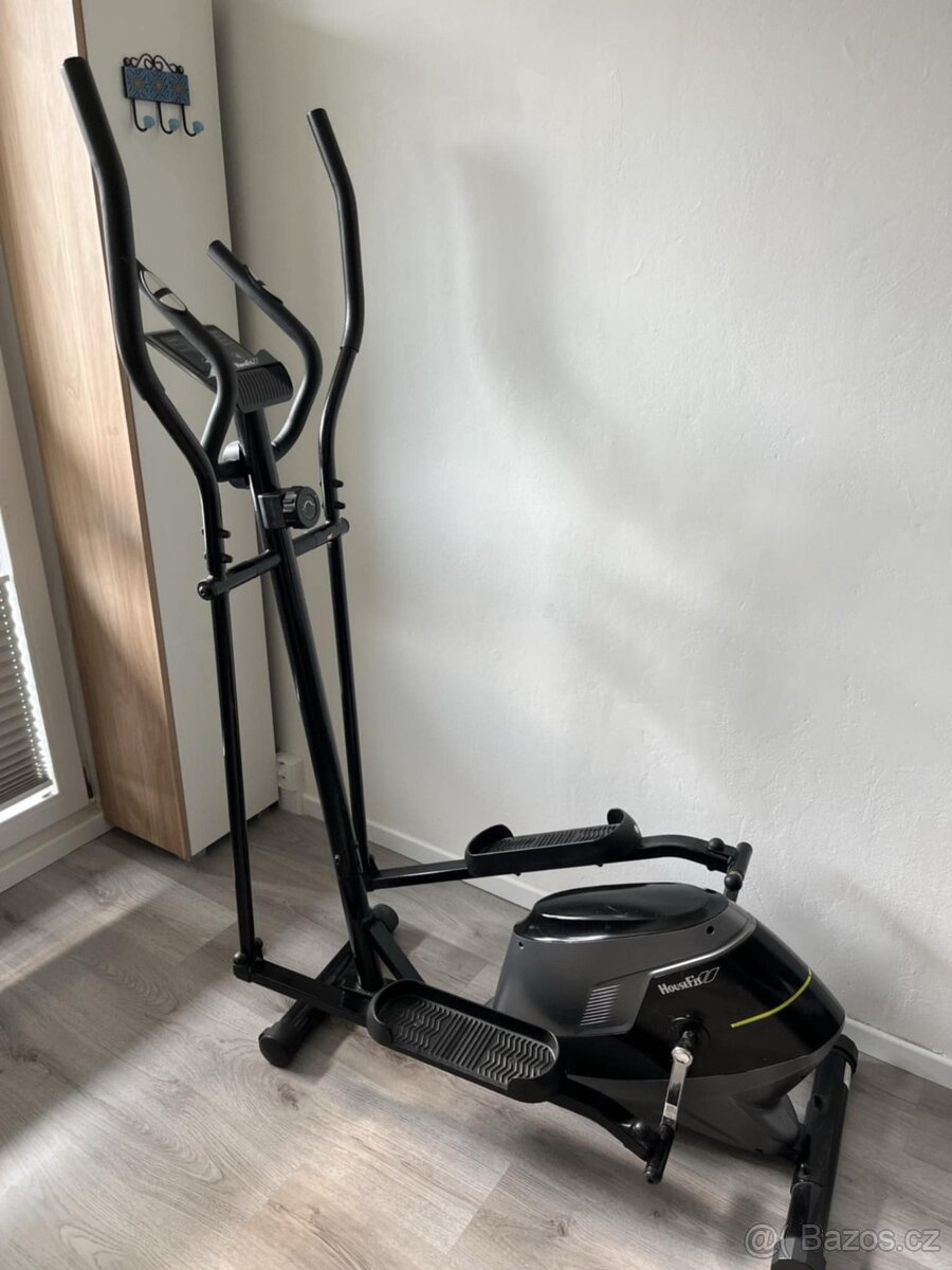 Elipticky trenazer HouseFit Motio 20