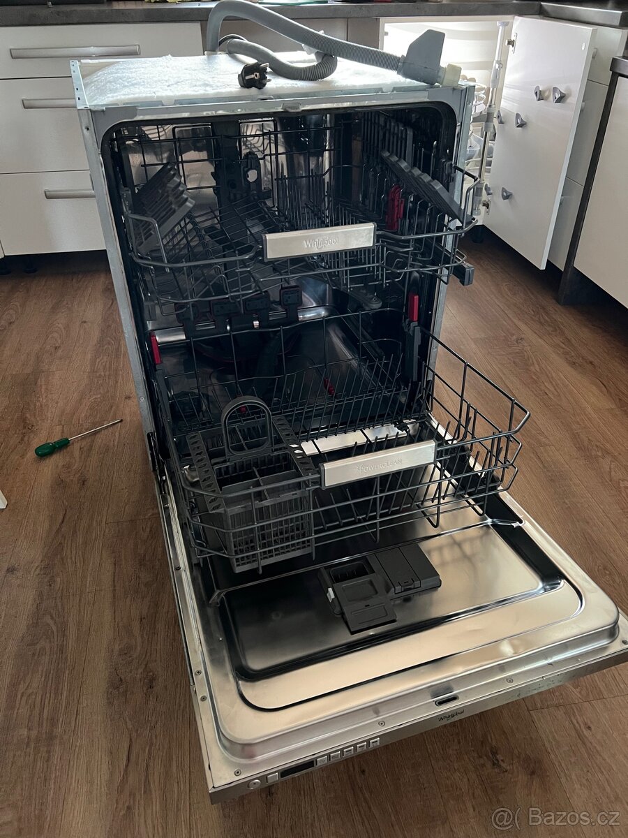 Whirlpool WKIO 3T123 6P