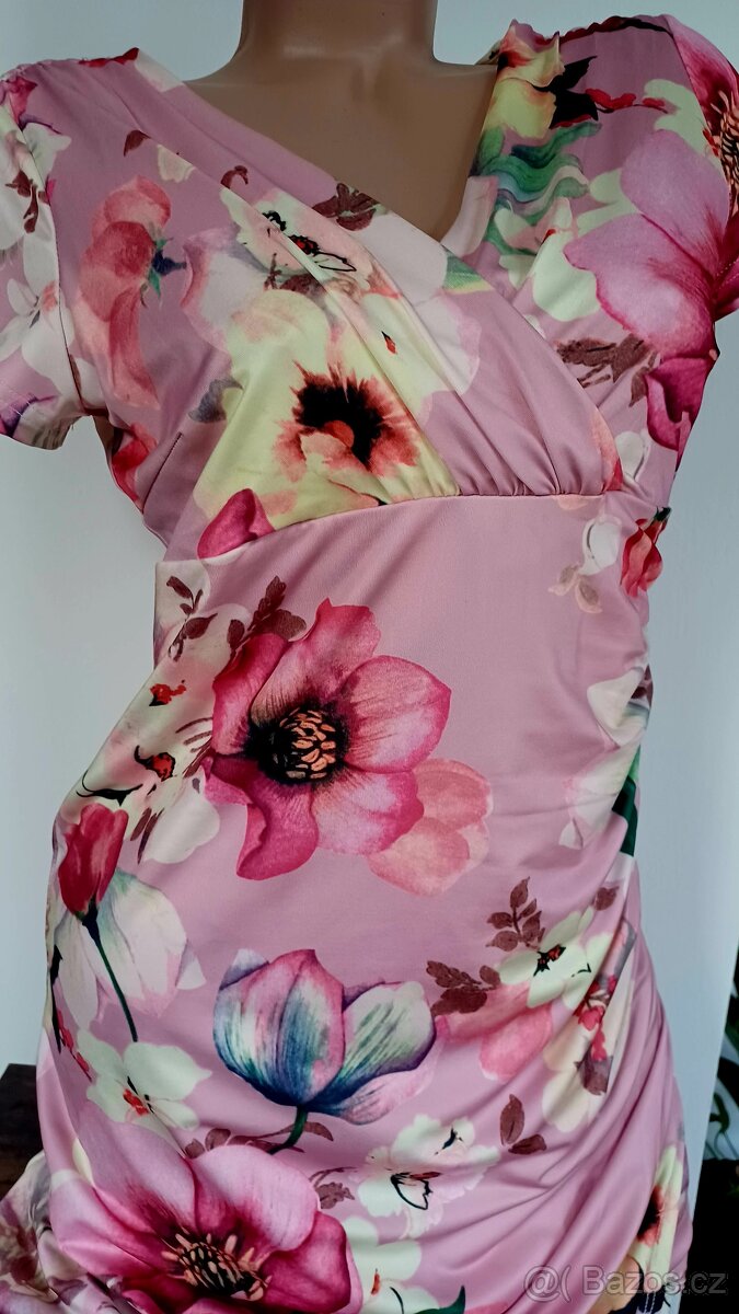 Dámské šaty 38/40