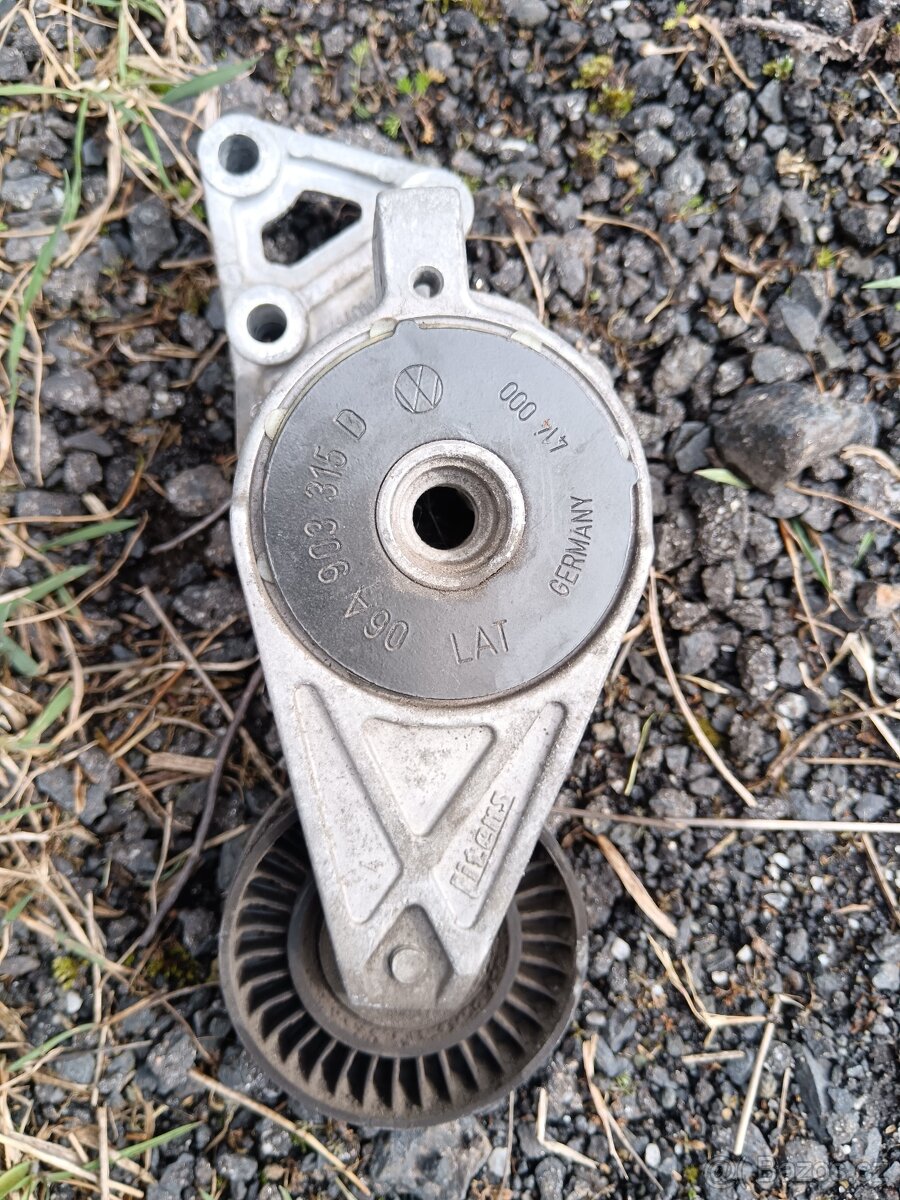 Škoda Octavia 1 napínací kladka