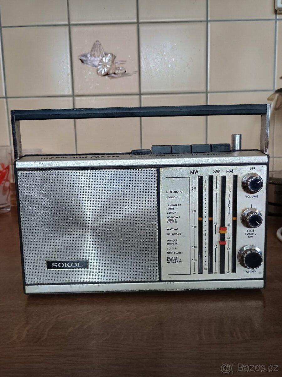 Staré rádio Sokol model 308