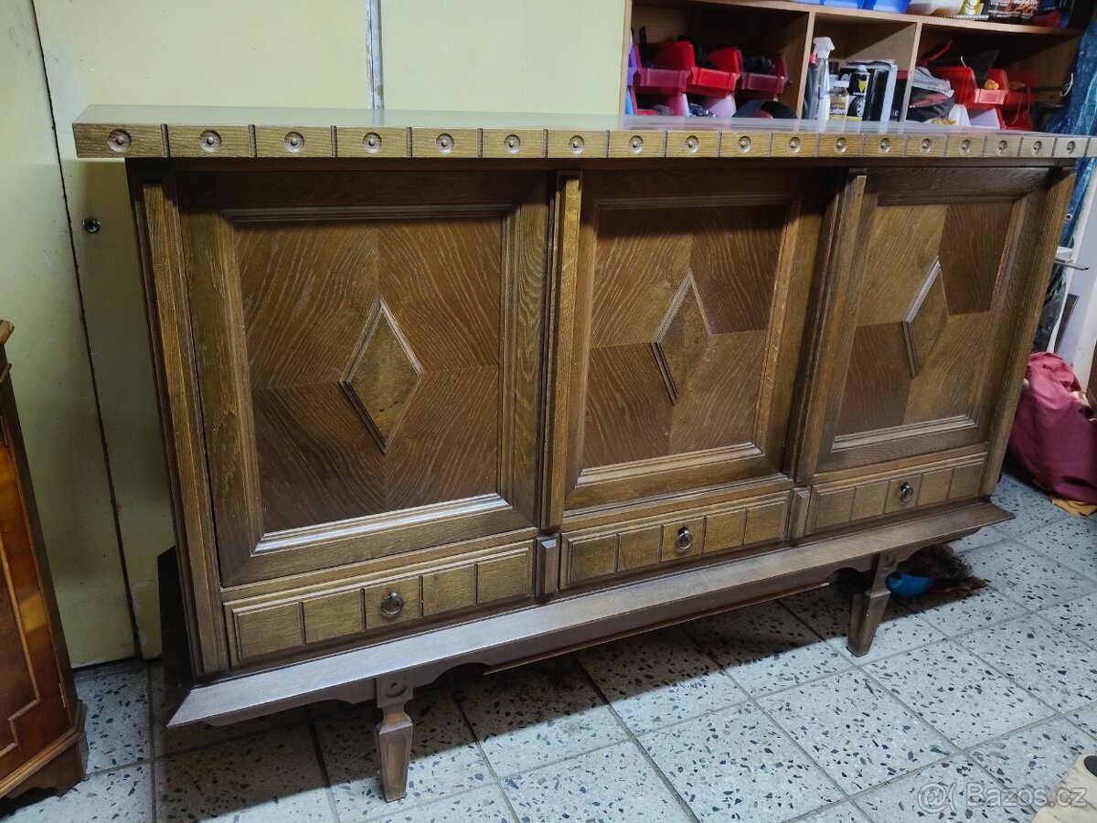 prodam komodu delka 195cm