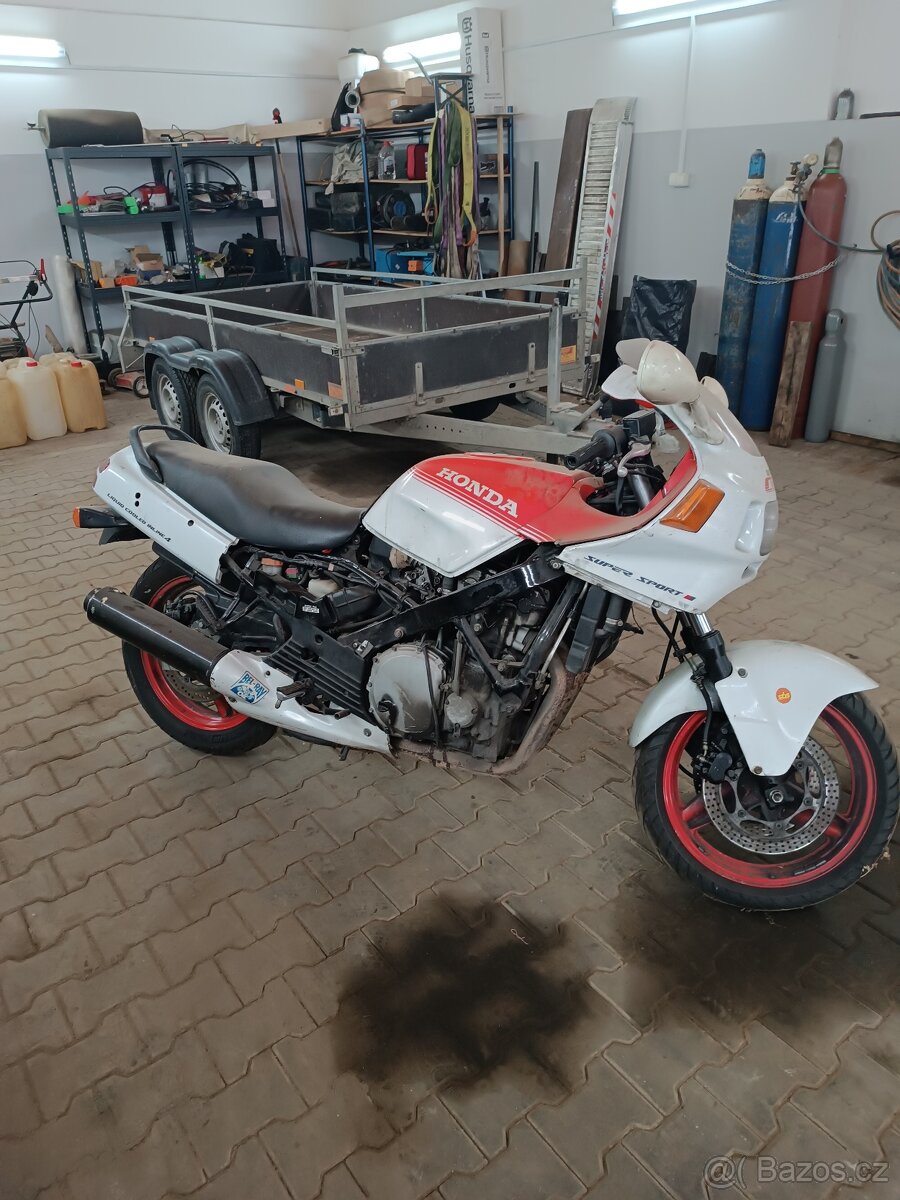 Honda CBR 1000f