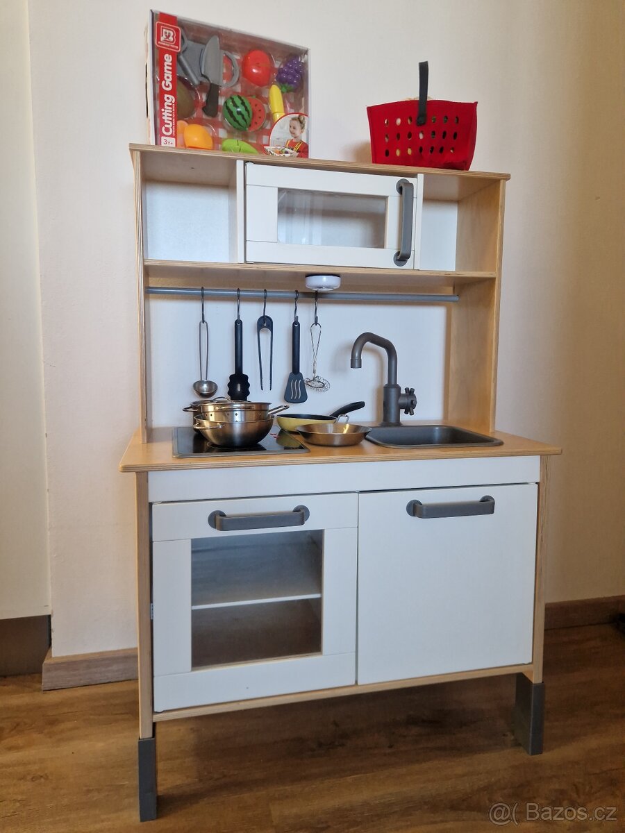 Kuchyňka IKEA + doplňky