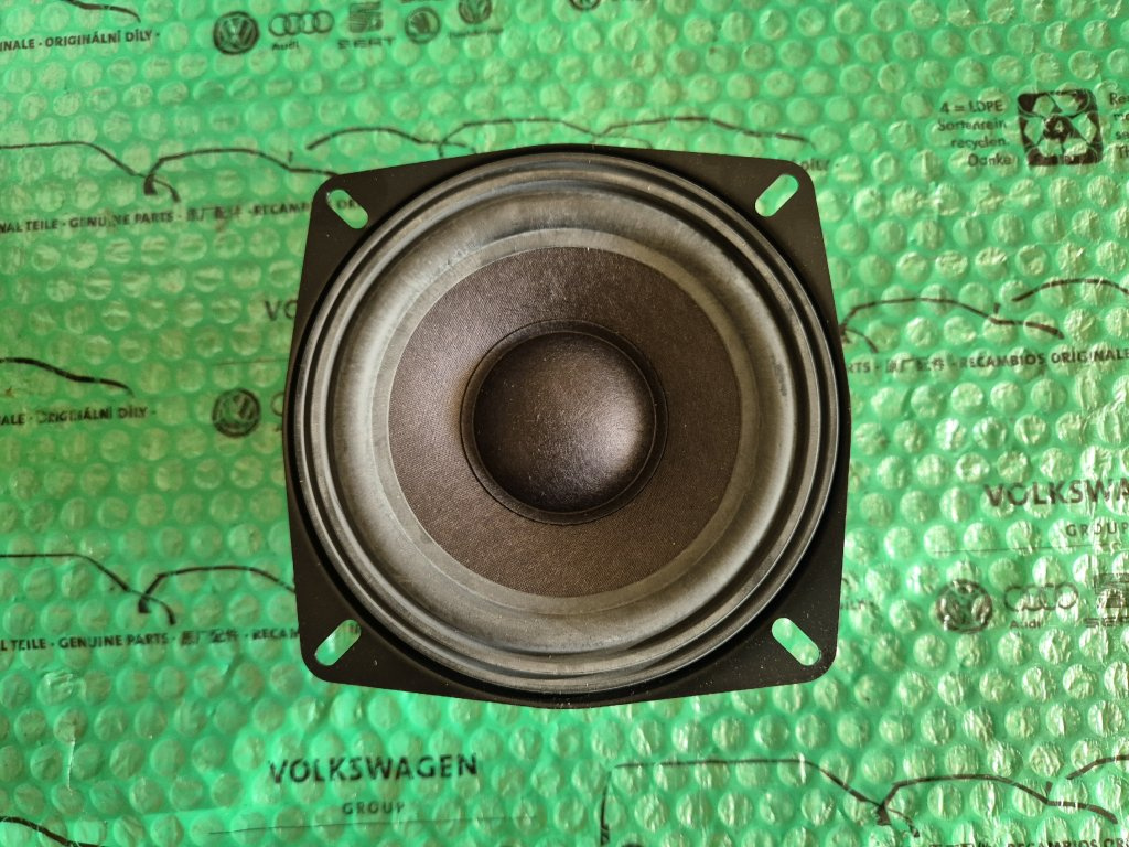 Zadní reproduktor Škoda Octavia I (1U)