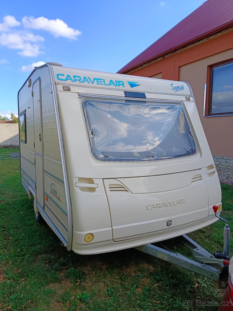 Karavan Caravelair Corail 330 pro 4 osoby