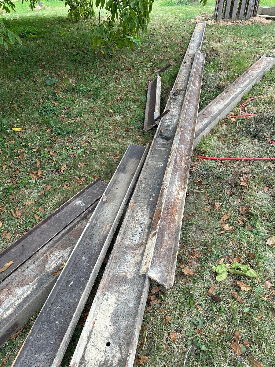 Prodám “I” traverzy (íčka) ze zbourané stavby