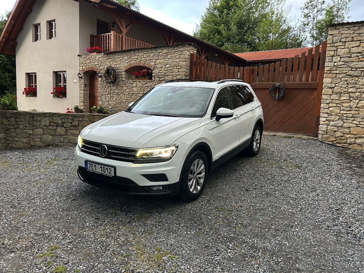 Tiguan 2.0tdi 4x4-serviska,led světla,panorama