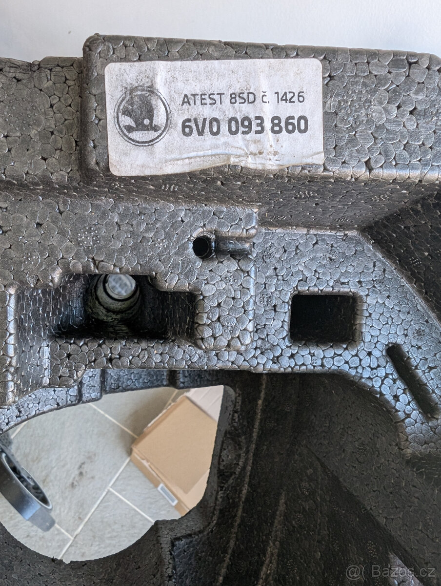 Sada pro výměnu rezervního kola Fabia 3 - polystyrenový box