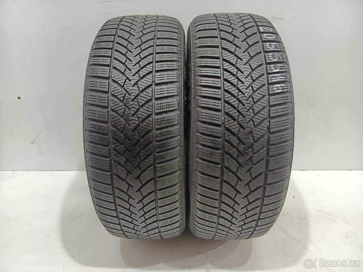 2ks zimní pneu 205/55/16 Semperit