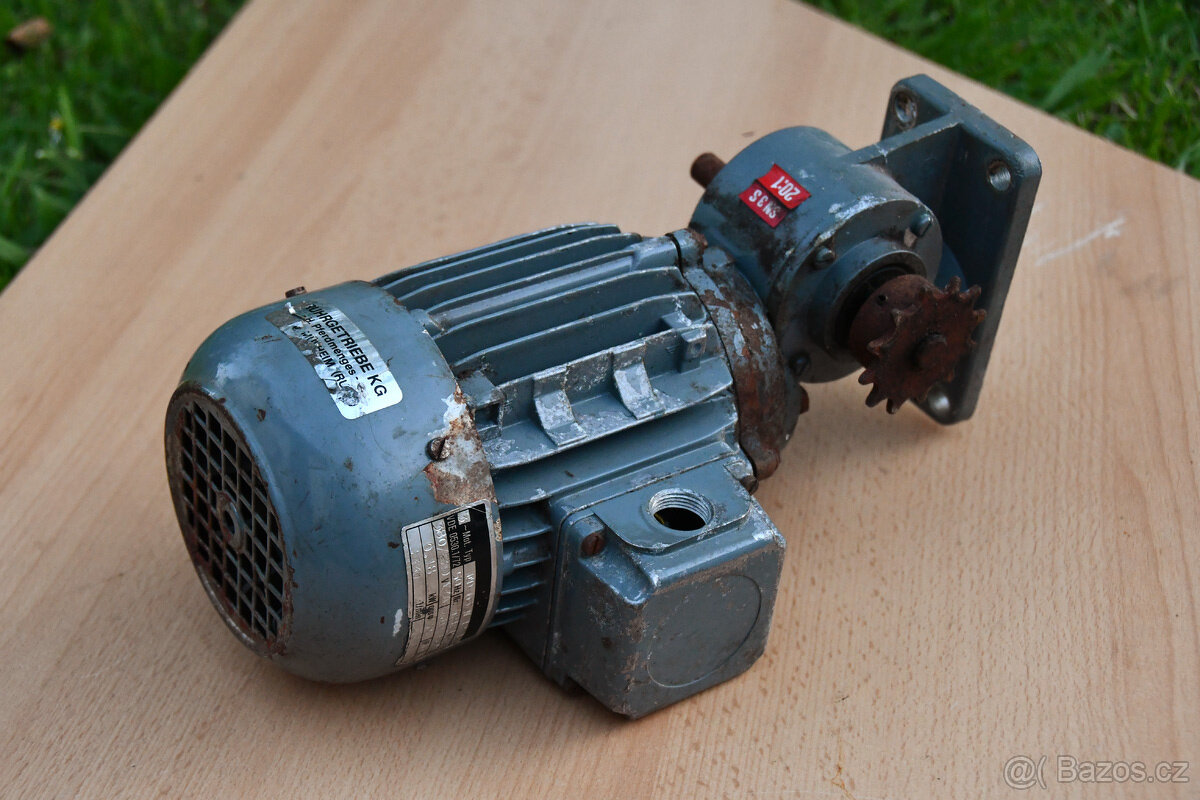 Elektromotor s převodovkou 0,18 kW 1330 otáček