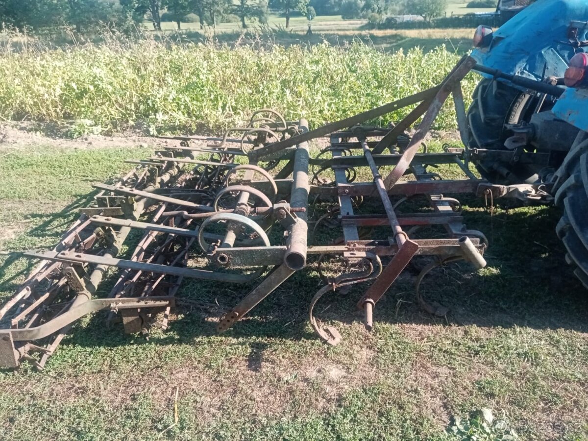 Kultivátor kombinátor