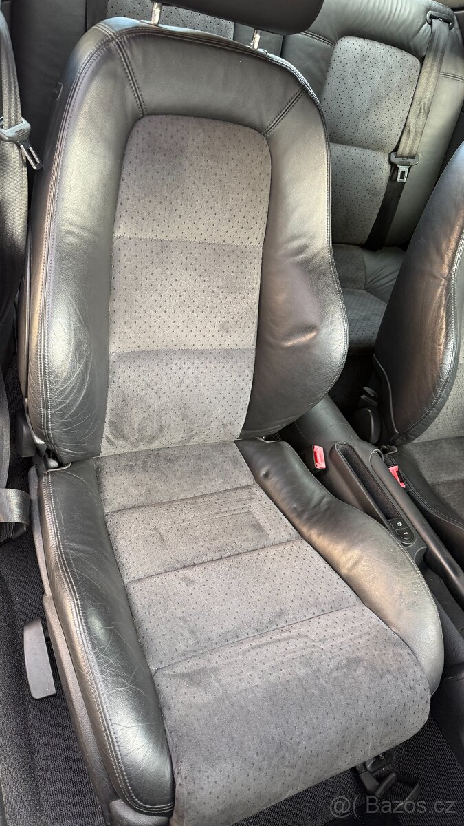 KOUPÍM do Audi TT 8N sedadlo sedák lavice opěradlo
