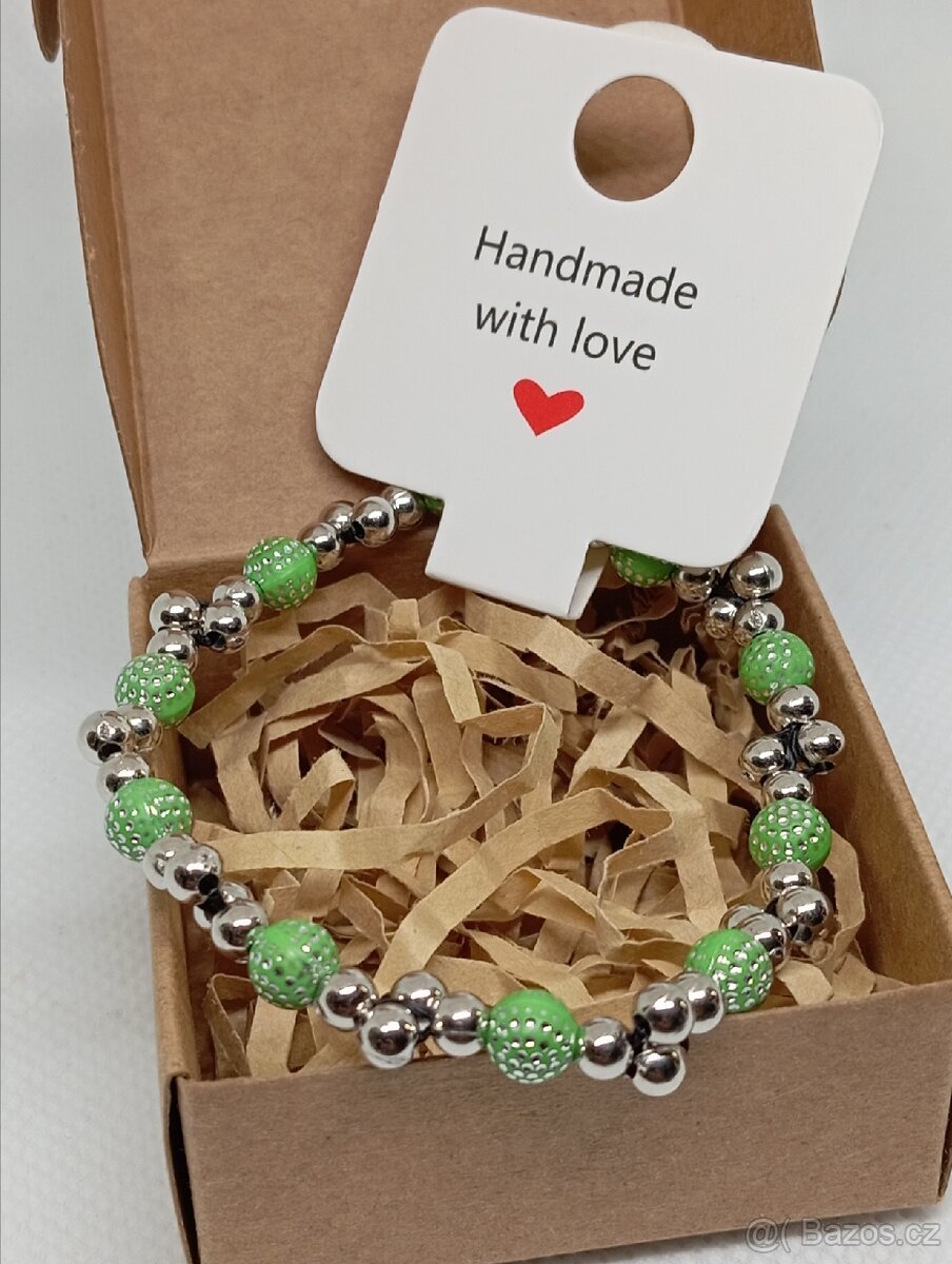 Pletený elastický náramek