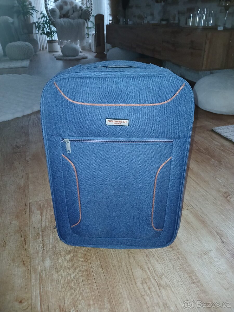 Cestovní kufr S