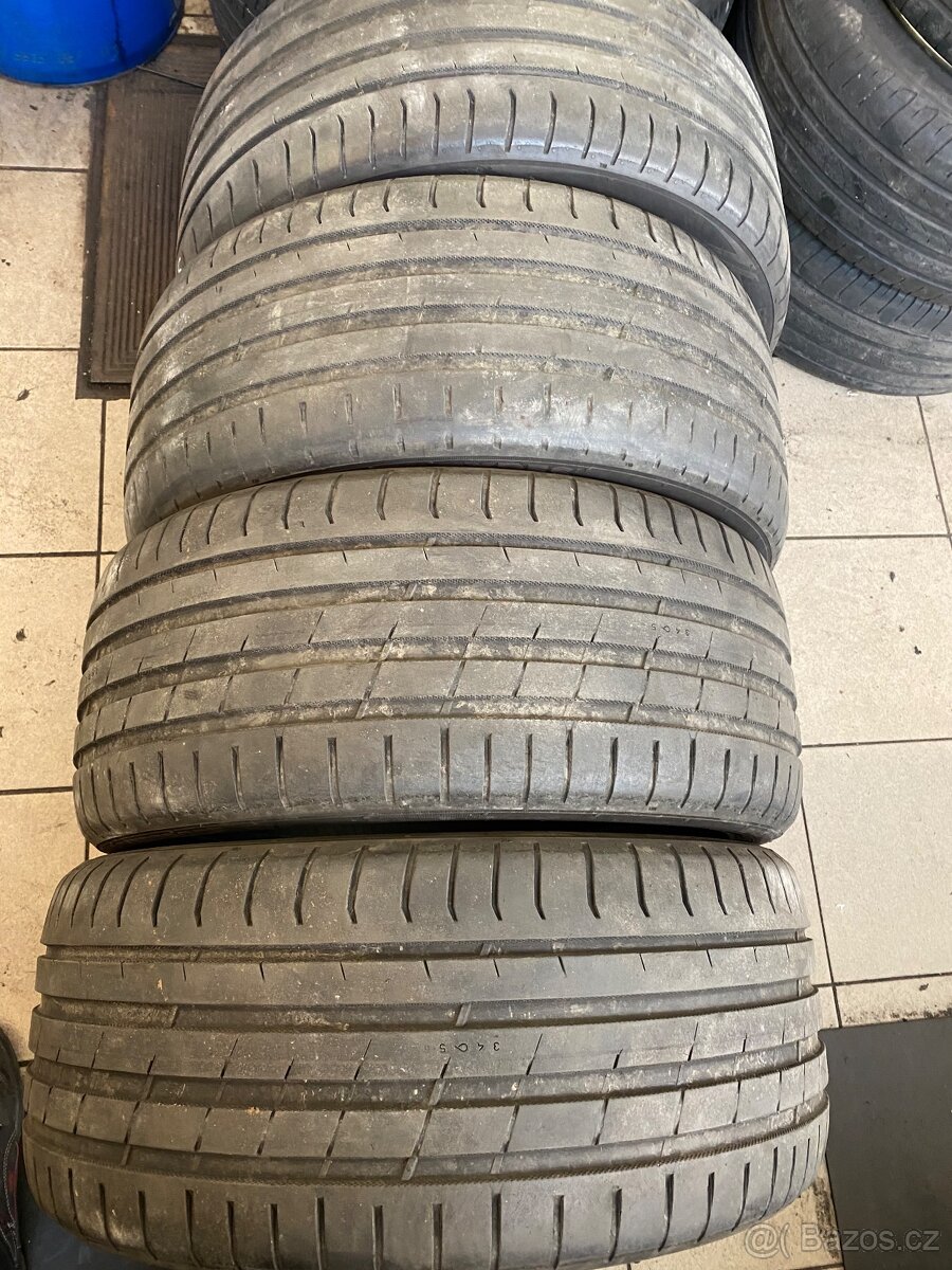 Nokian Powerproof 245/40 r18