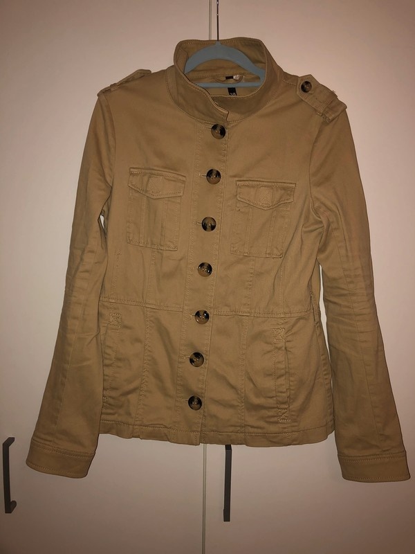 Béžový podzimní kabátek H&M (38)