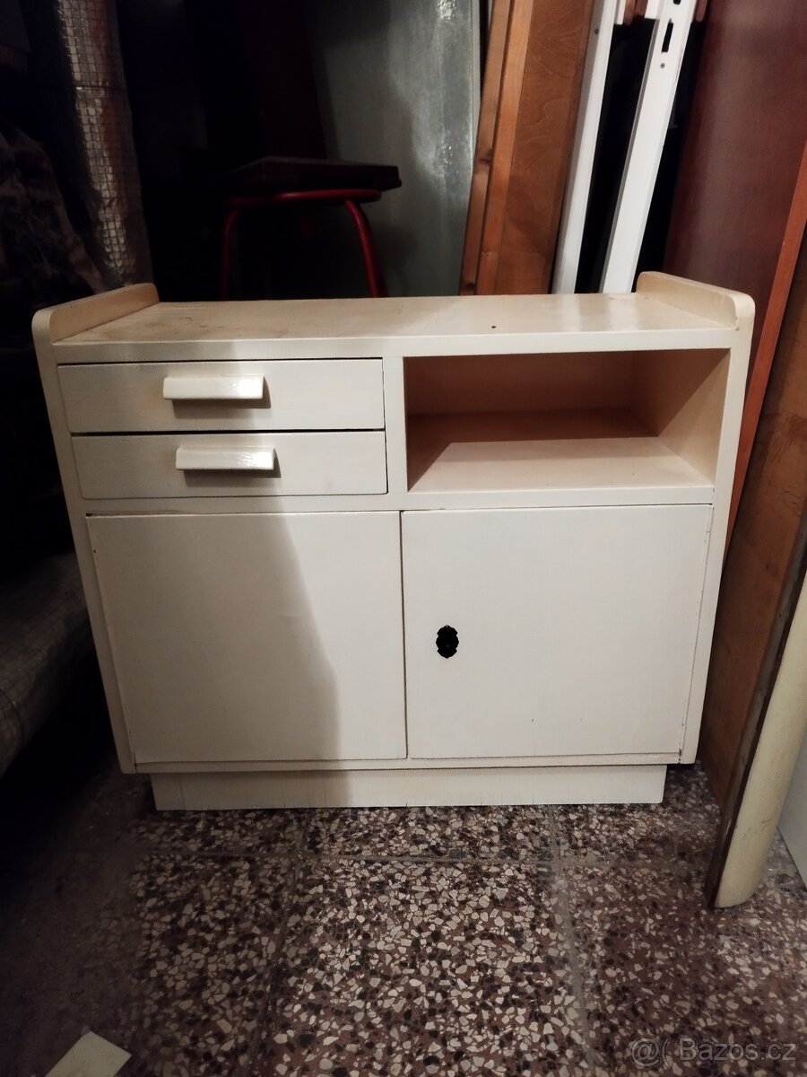 Stará skřínka