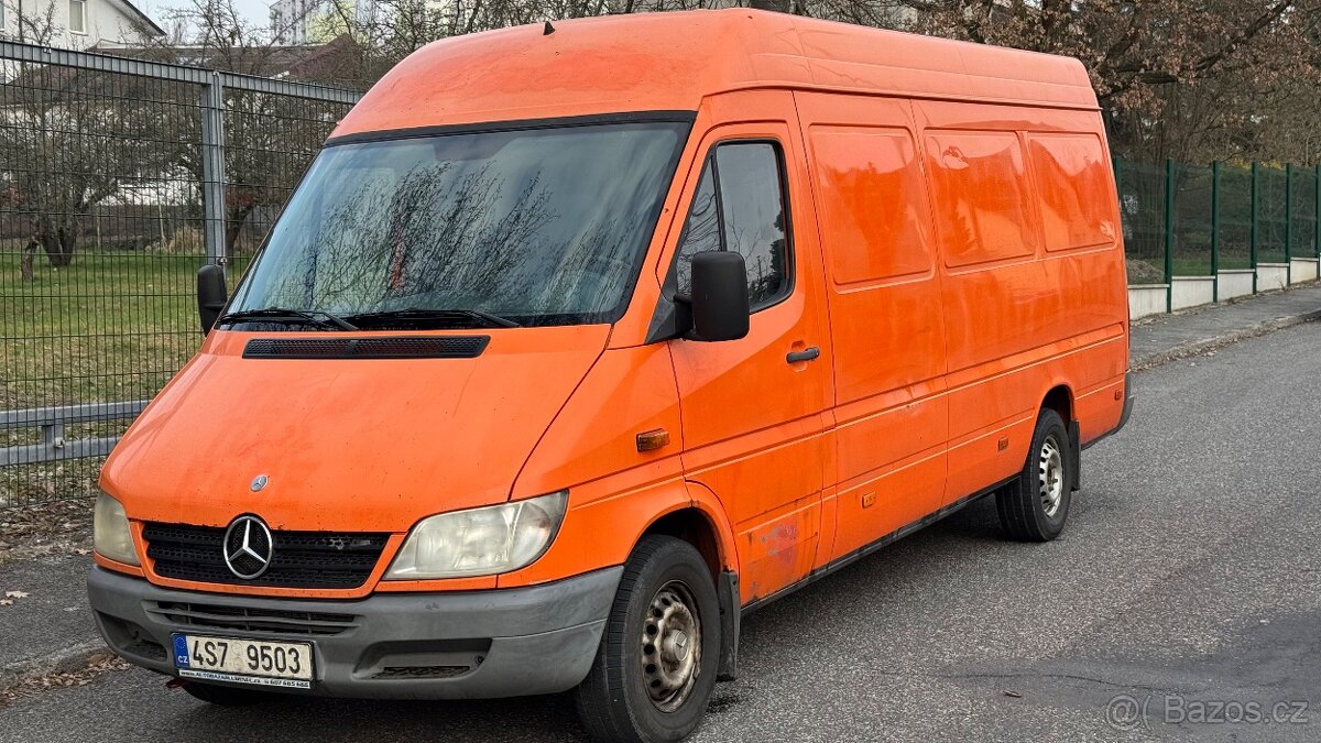 Mercedes Benz sprinter