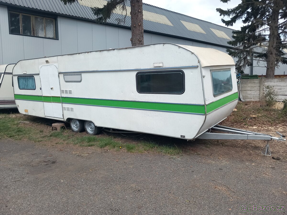 Prodám karavan wilk ci dvouosý