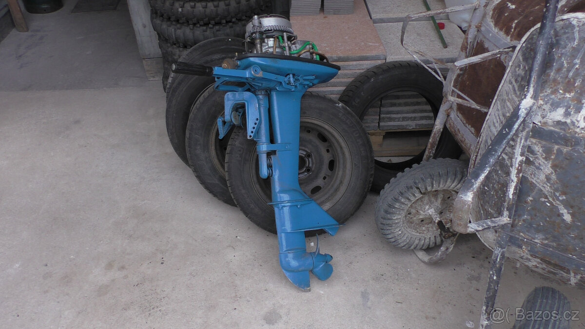Lodní motor (Vetěrok)