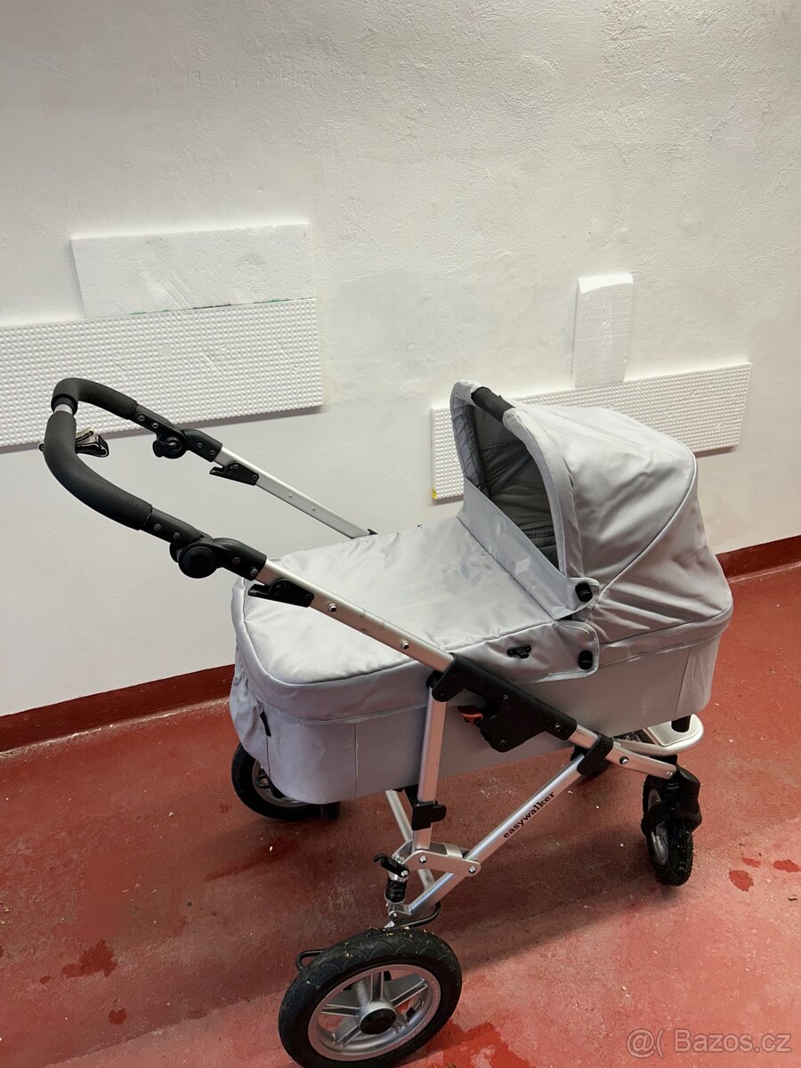 Kočárek Easywalker Qtro Plus + autosedačka Cybex