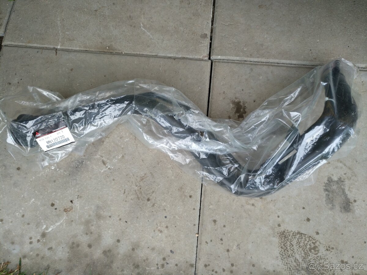 Hrdlo nádrže Mitusbishi Lancer Evo 8, 9