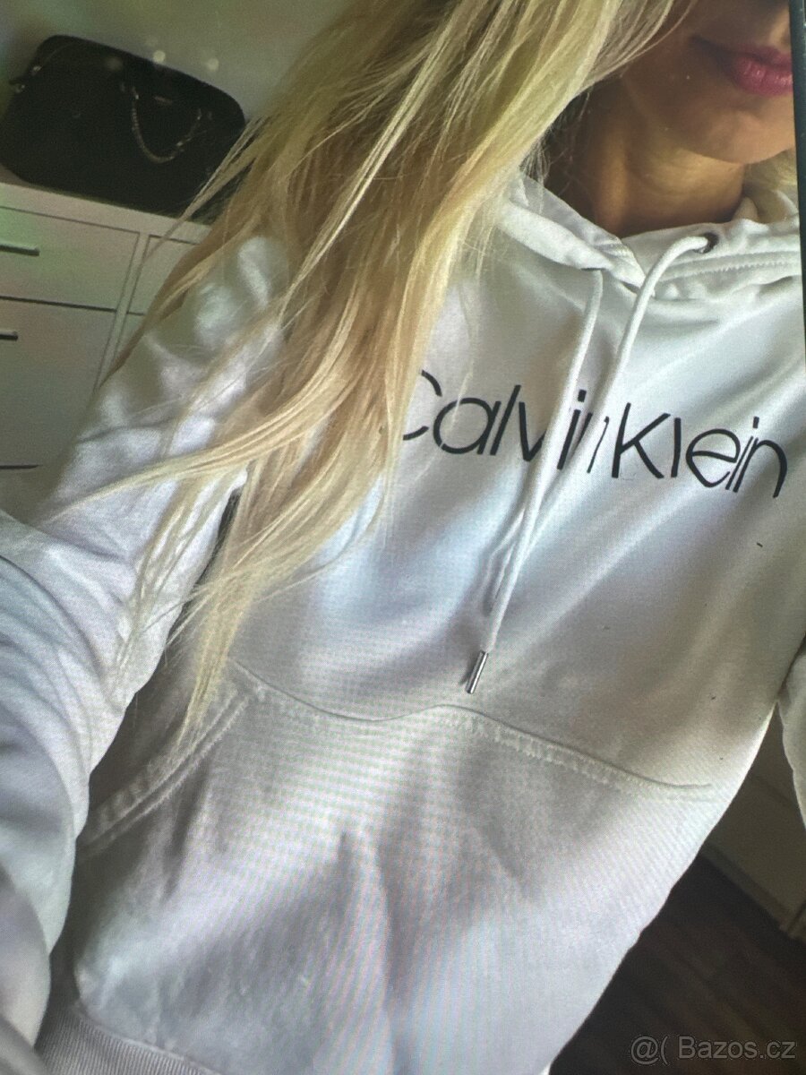 Mikina calvin klein Bílá